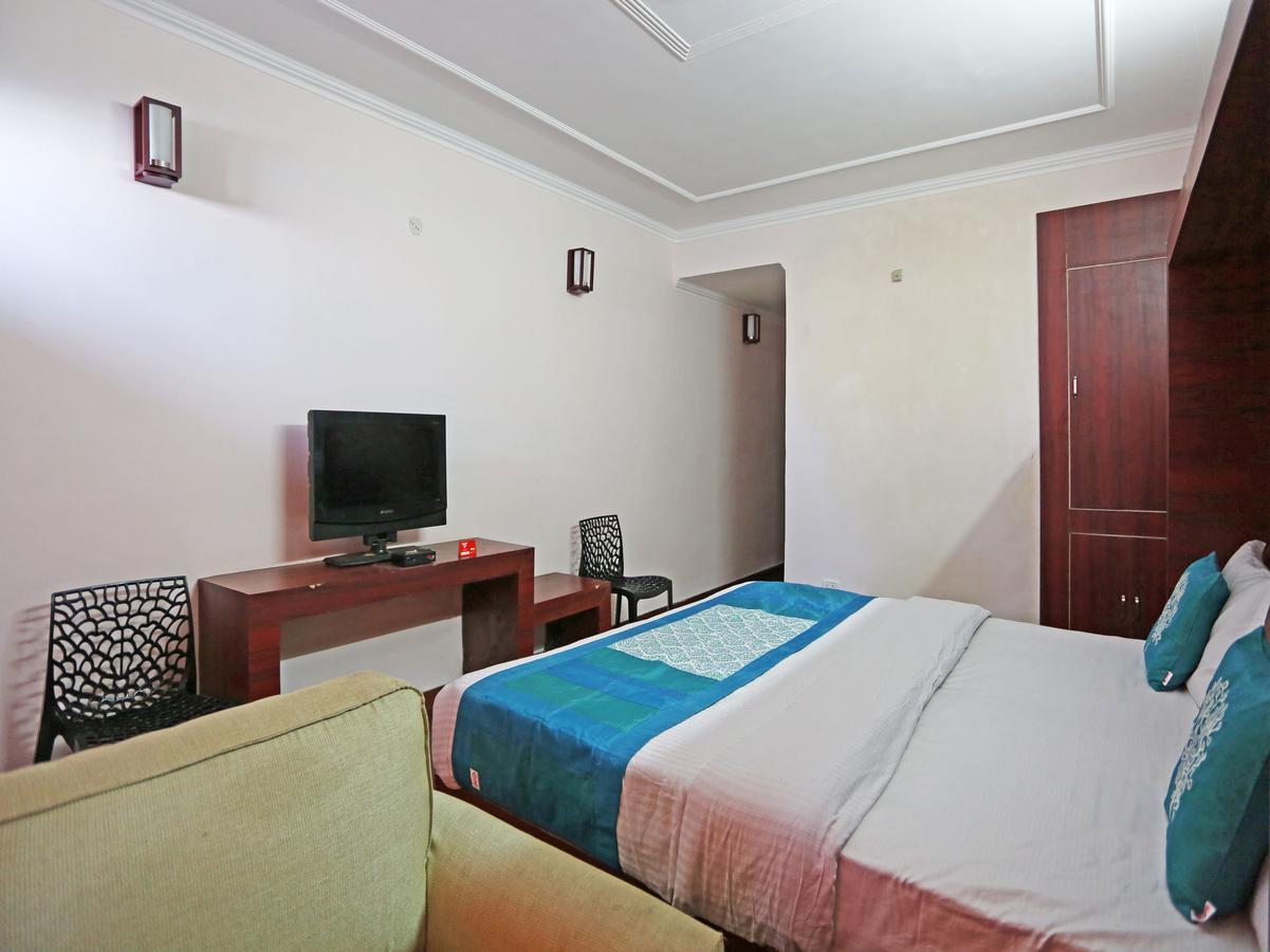 Grand Himalayan Hotels & Resorts Mukteshwar Buitenkant foto