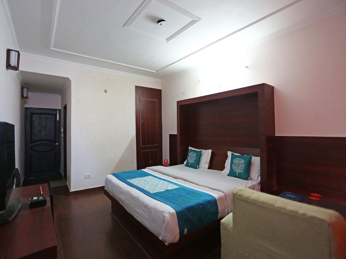 Grand Himalayan Hotels & Resorts Mukteshwar Buitenkant foto